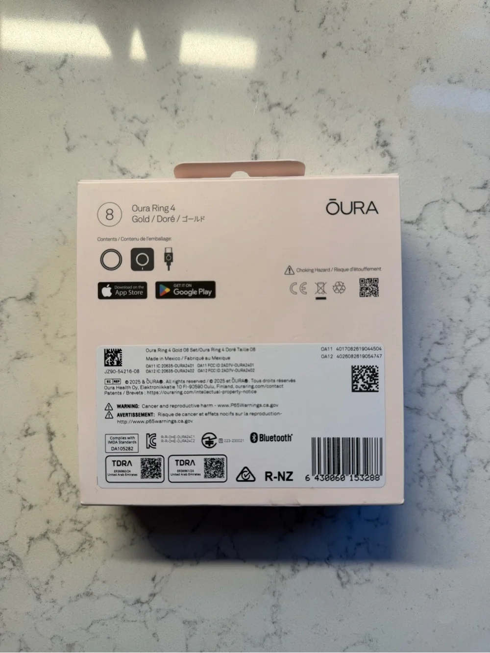 Oura Ring 4 Gold (Size 8) - Brand New in Box